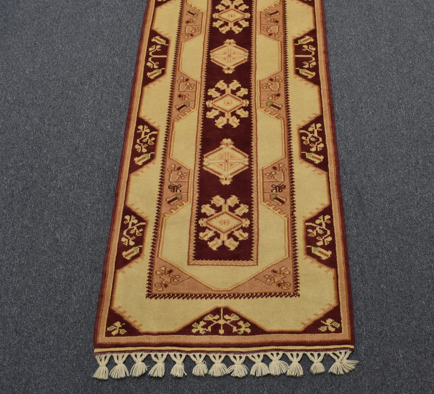 Yeni El Dokuma Çiçekli Zarif Sade Milas Muğla Yolluk Yün Halı 6711