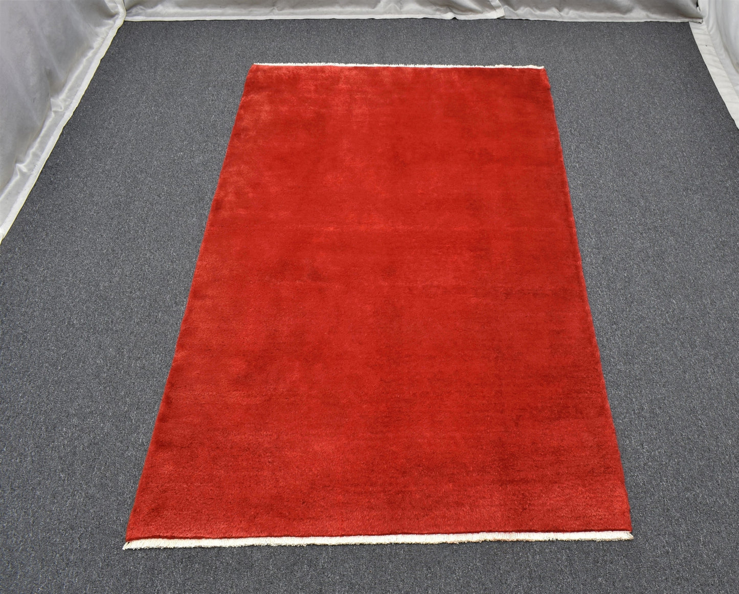 Yeni El Dokuma Şaheser Nadir Tek Renk Kırmızı Burdur Yün Halı 6716