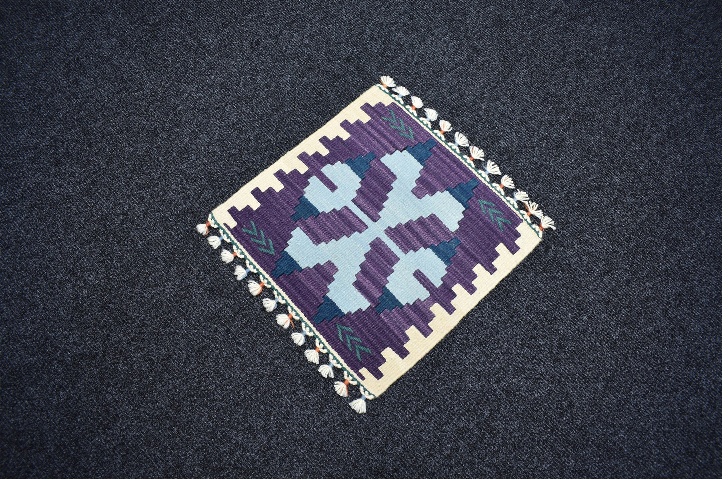 Yeni El Dokuma Kare Köşe Sandalye Minderi Pınarbaşı Kayseri Yün Kilim 7099