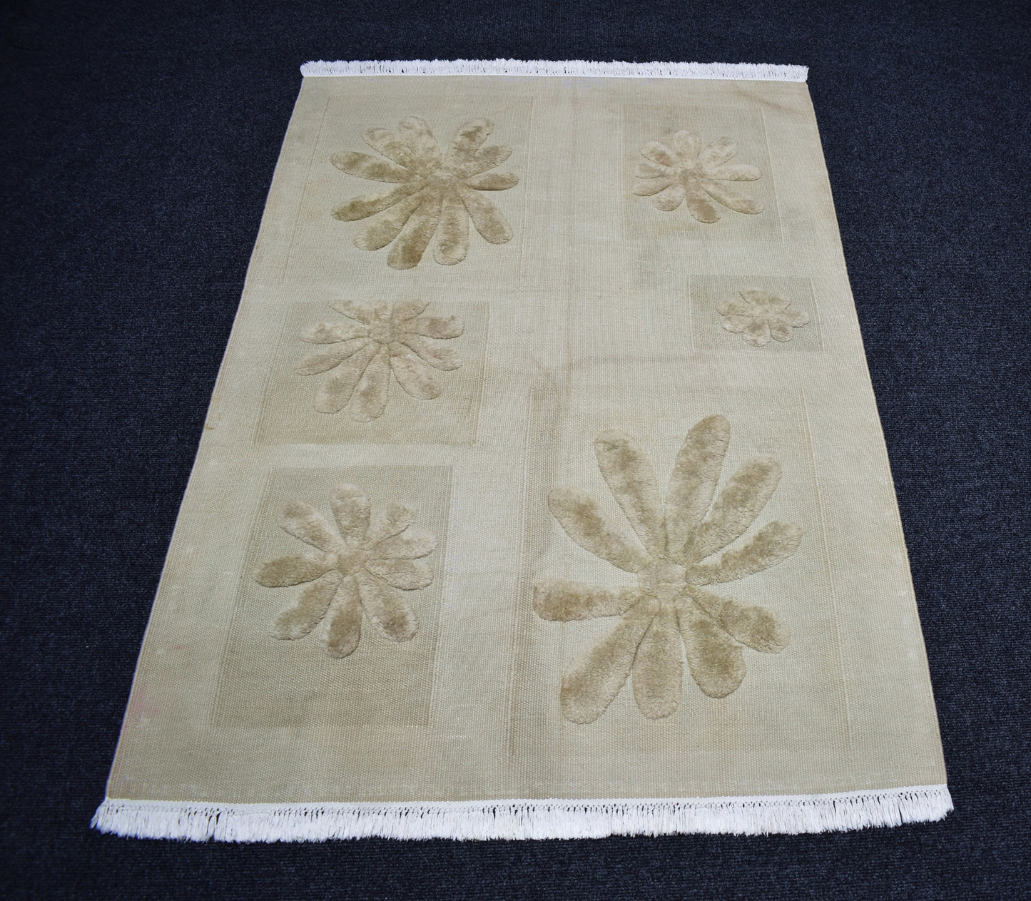 Vintage El Dokuma Modern Benzersiz Pastel Çiçekli Yün Kilim 7262
