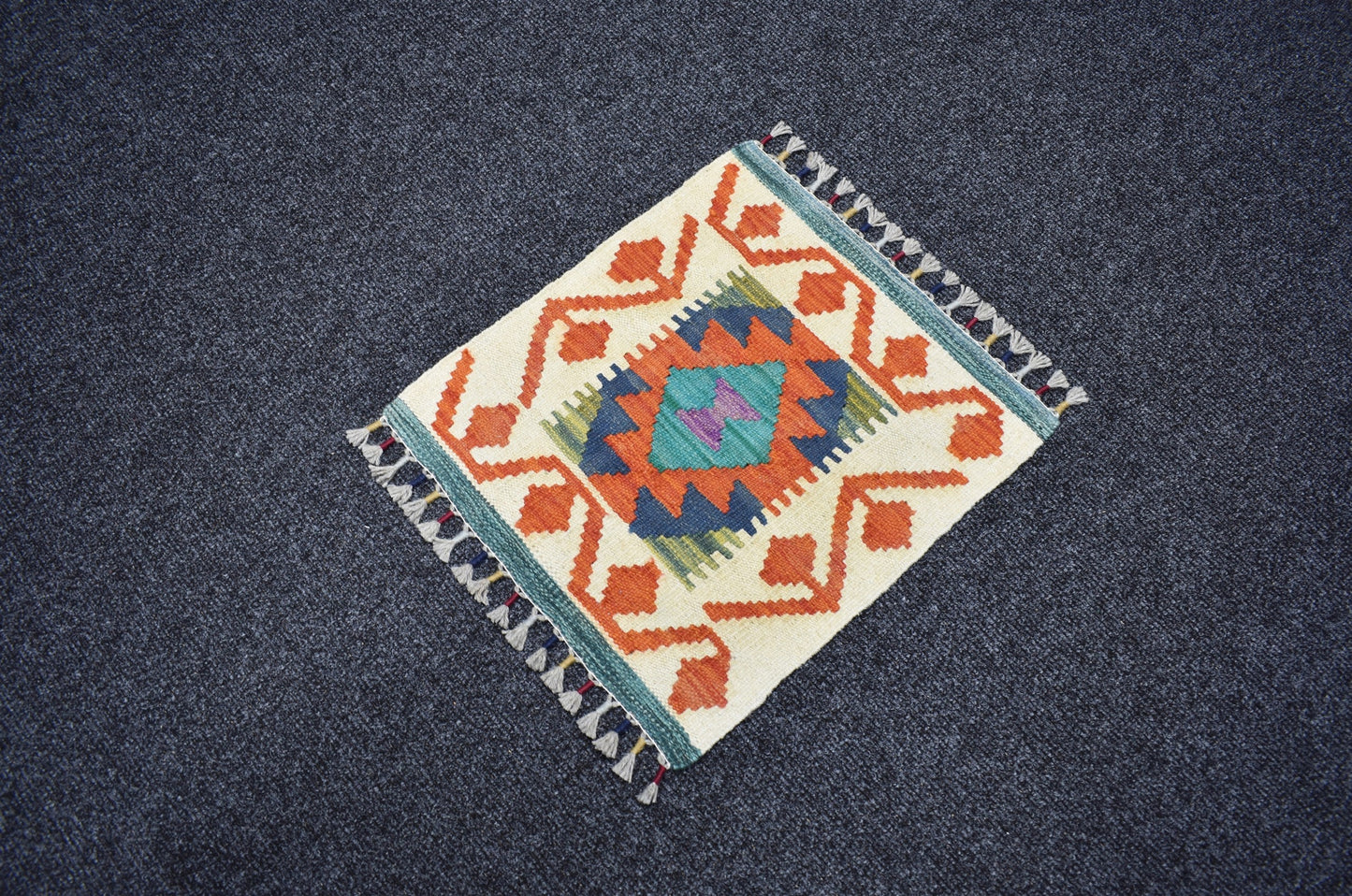 Yeni El Dokuma Kare Ender Cerit Yörükleri Meşhed İran Yün Kilim 7378