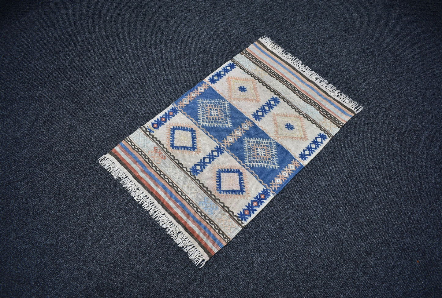 Vintage El Dokuma Eşsiz Pastel Balıkesir Yün Kilim 7411