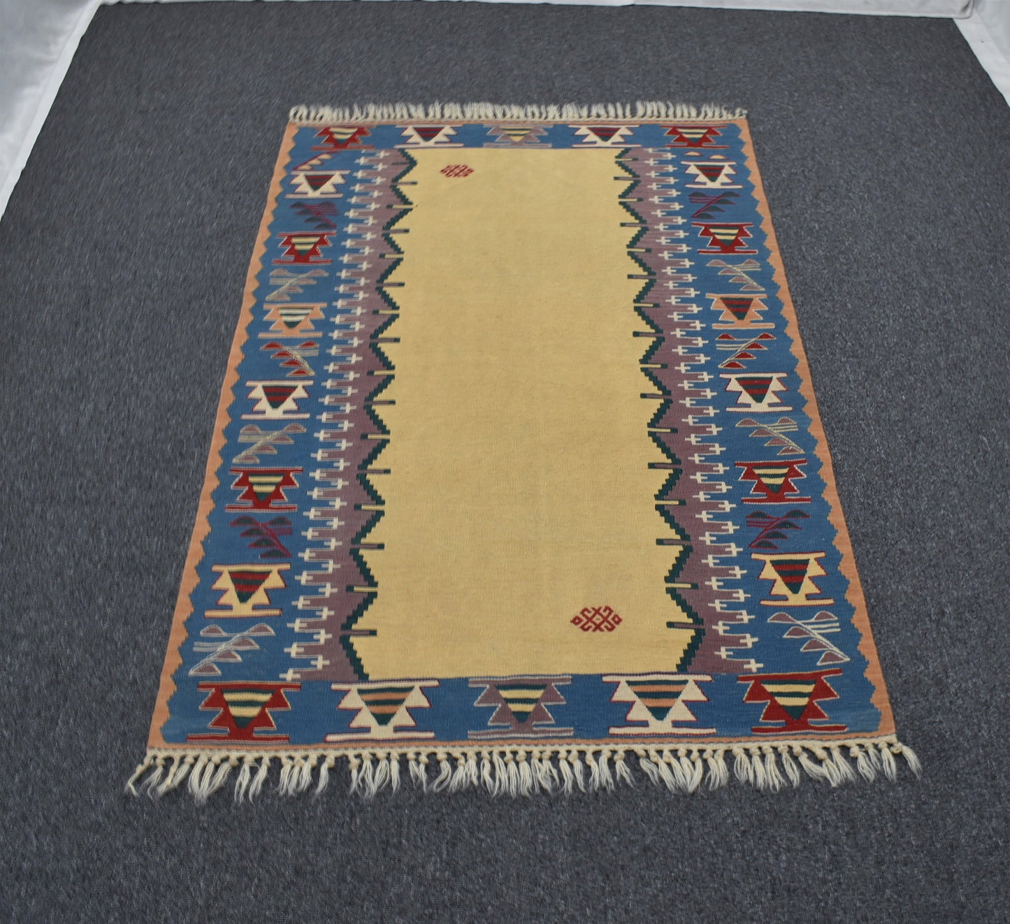 Sezon Fırsatı El Dokuma Farklı Kompozisyon İzmir Yün Kilim 4553