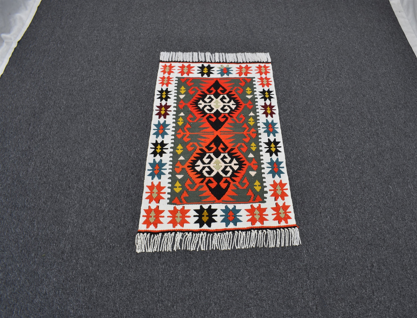 Yeni El Dokuma Pınarbaşı Ateş Kırmızısı Bukleli Pamuklu Yün Kilim 4731