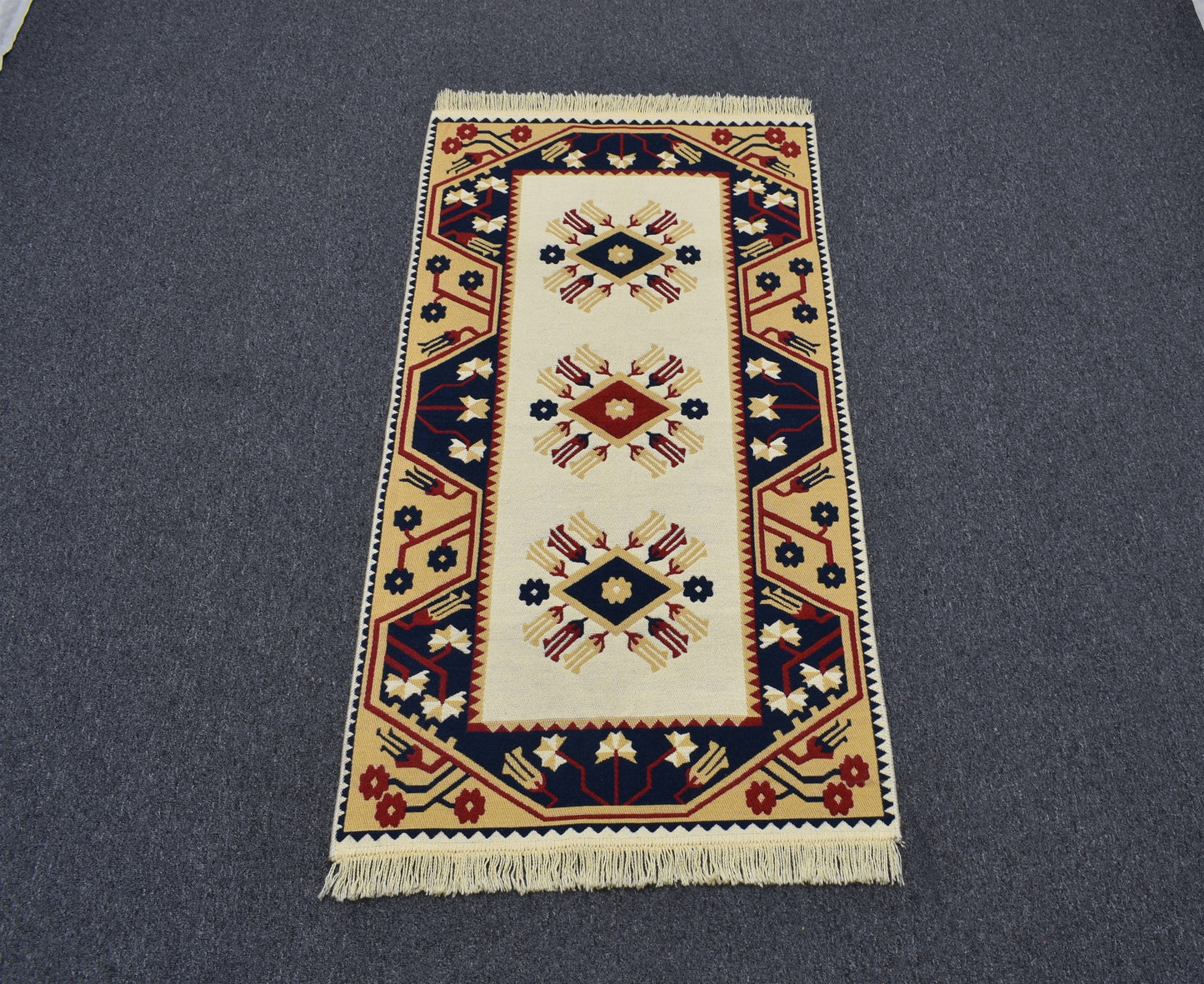 Yeni Lüks Çift Yüzlü Otantik Tasarım Makine Kilim 4976