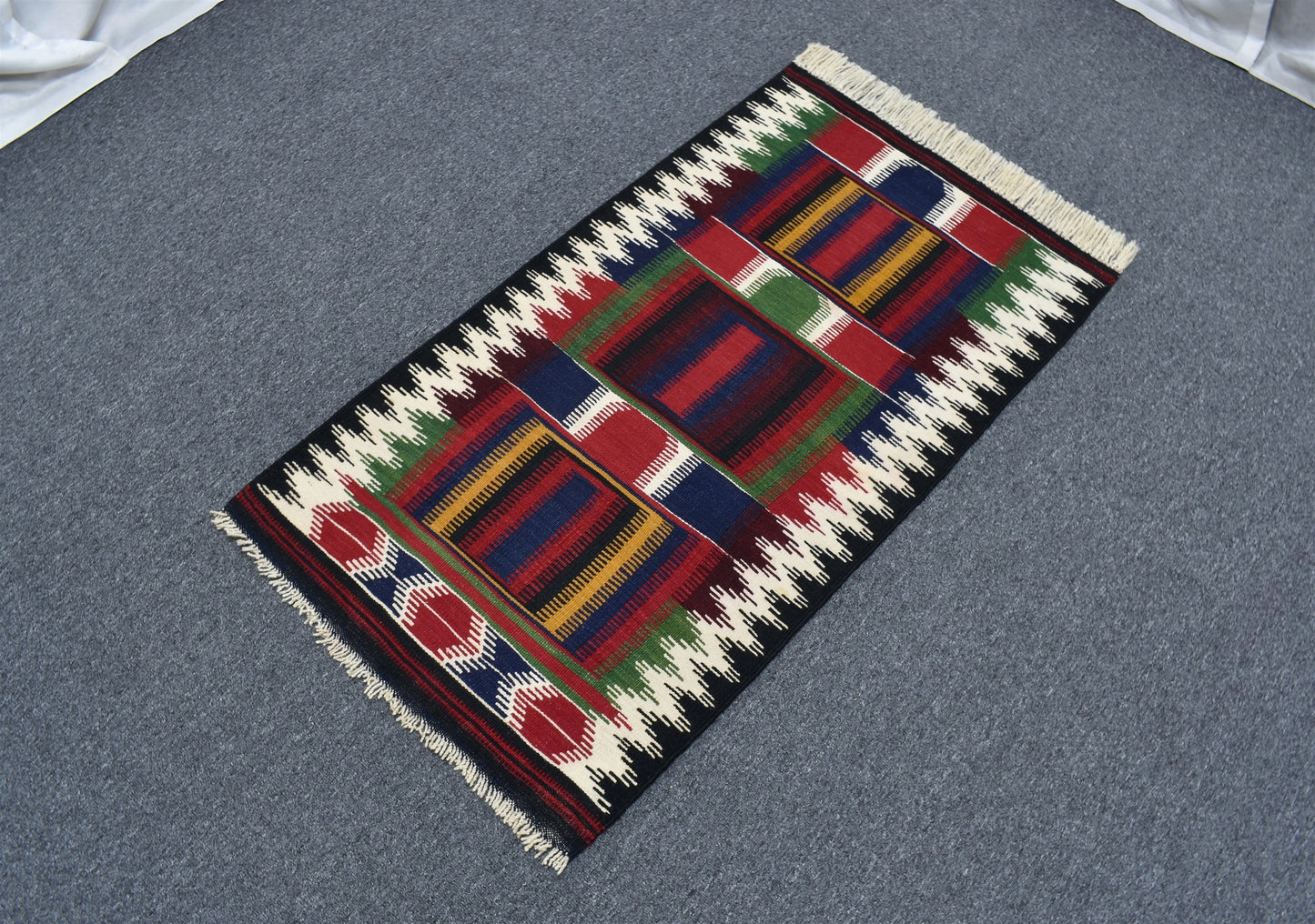 El Dokuma Seccade Otantik Elegant Karapınar Yün Kilim 5045