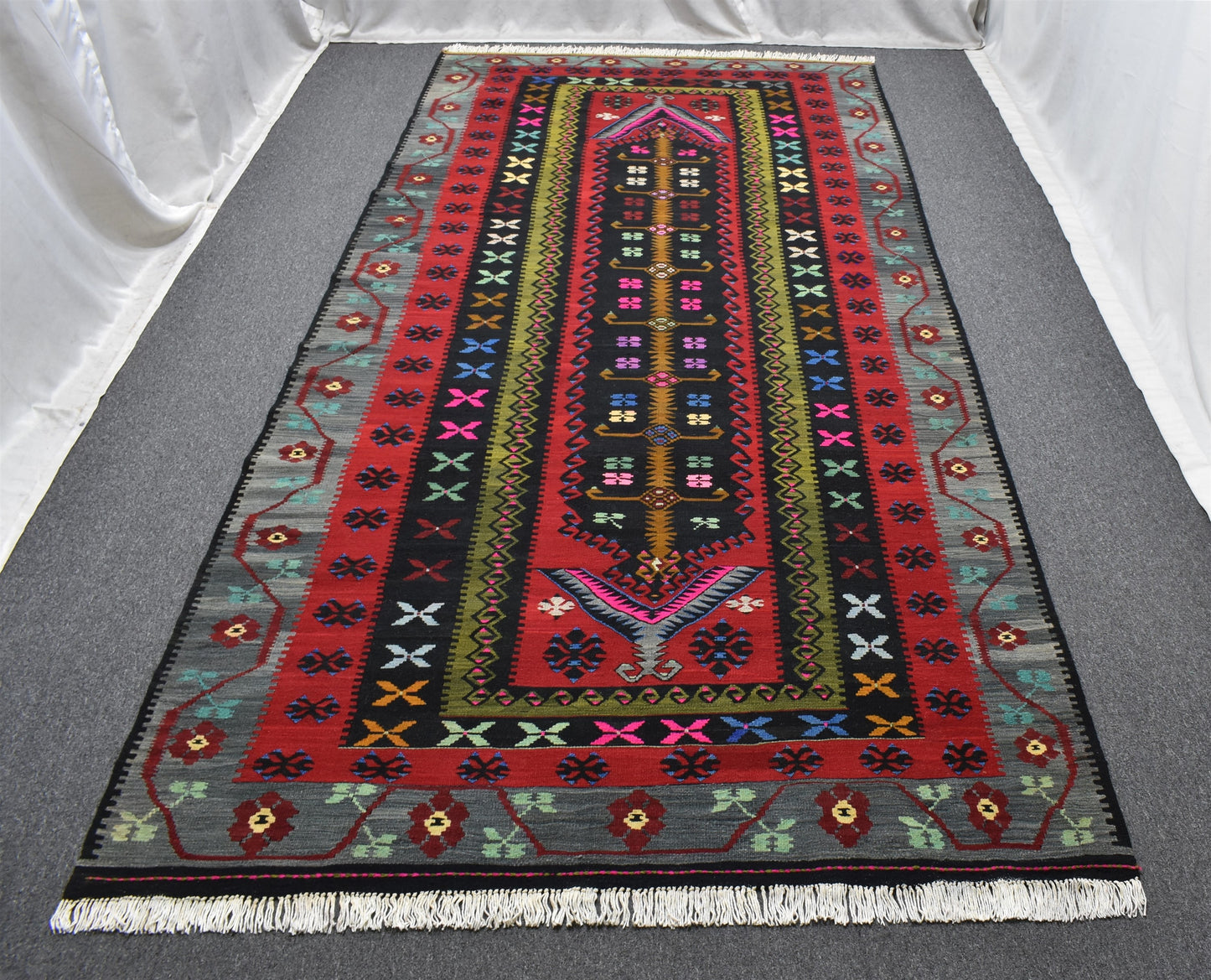 Yeni El Dokuma 6m2 Güllü Çiçekli Karabağ Yün Kilim 5077