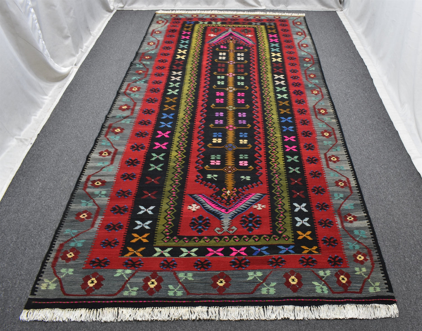 Yeni El Dokuma 6m2 Güllü Çiçekli Karabağ Yün Kilim 5077