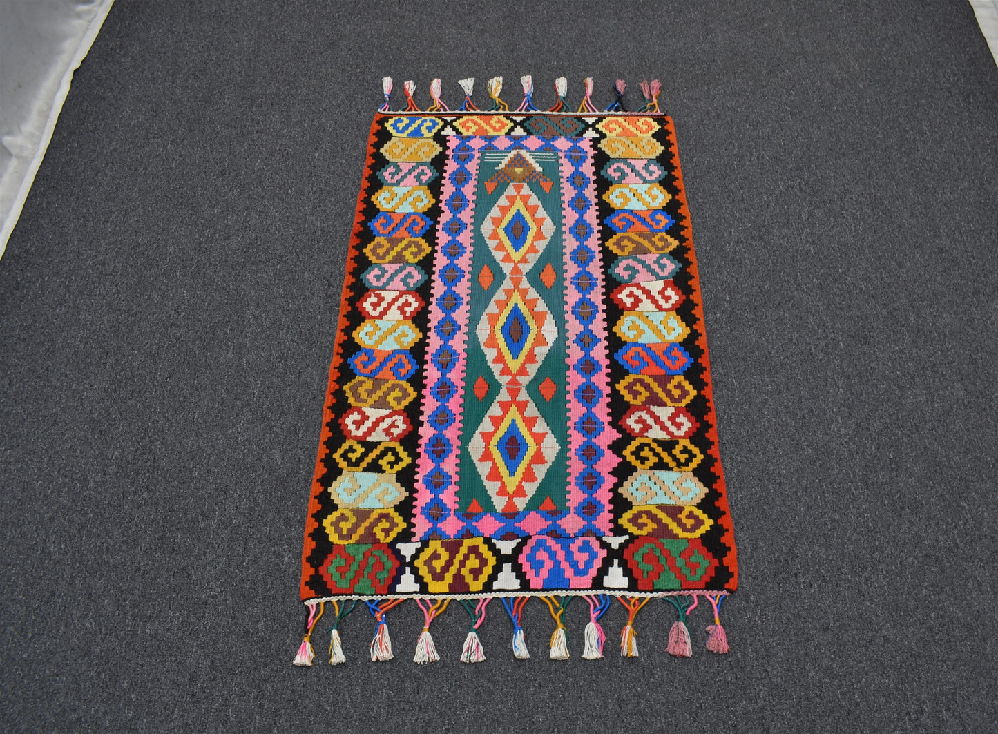 Yeni El Dokuma Nadide Otantik Herki Bukleli Yün Kilim 5133