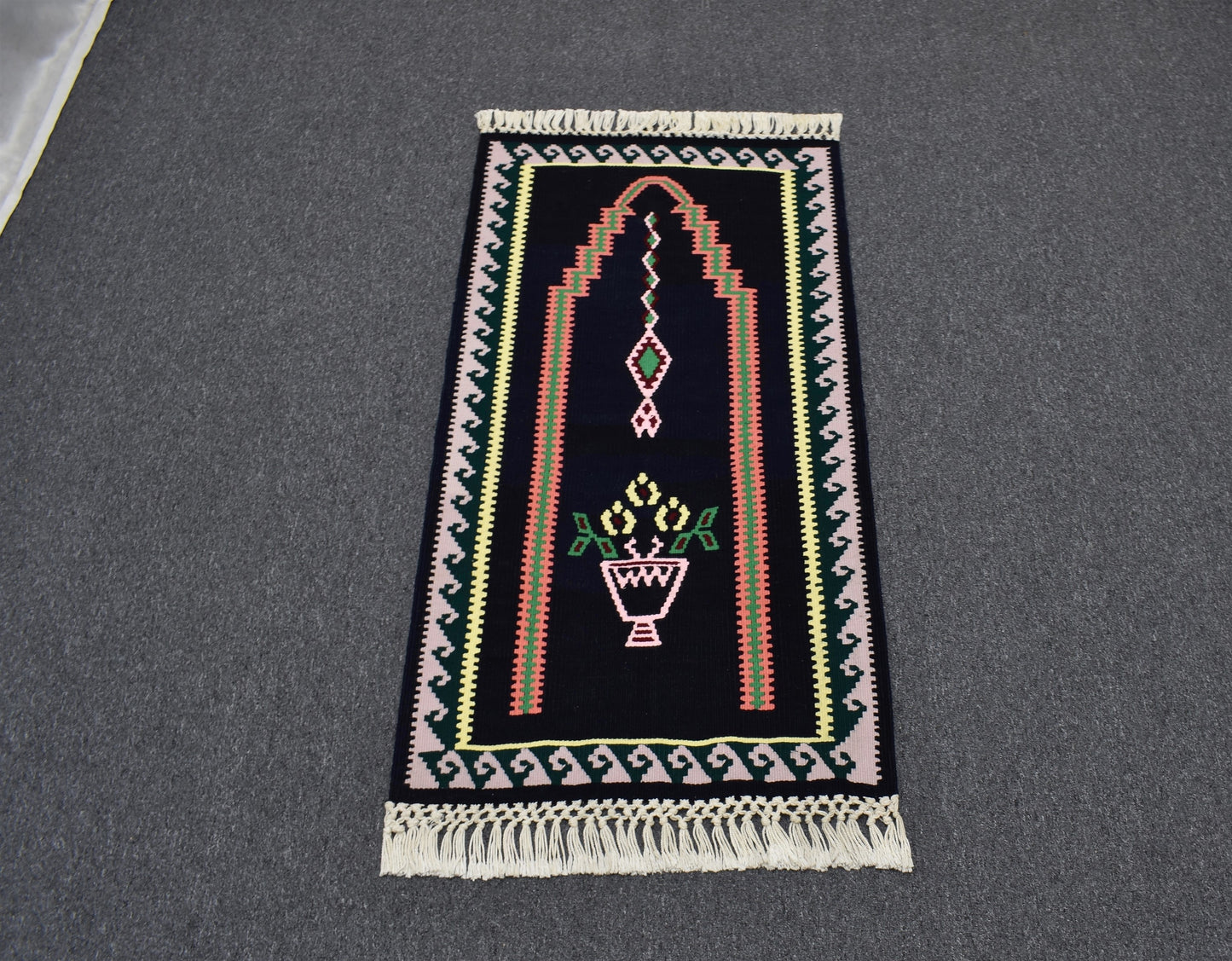 Yeni El Dokuması Siyah Bayburt Seccade Mihraplı Kilim 5188