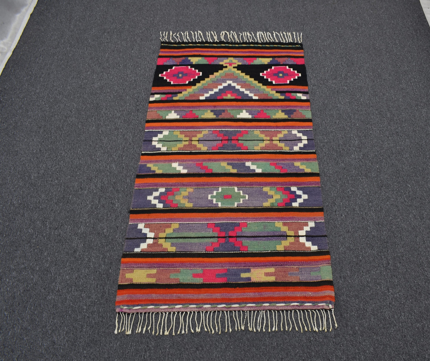 El Dokuma Renkli Otantik Elegant Malatya Yün Kilim 5199