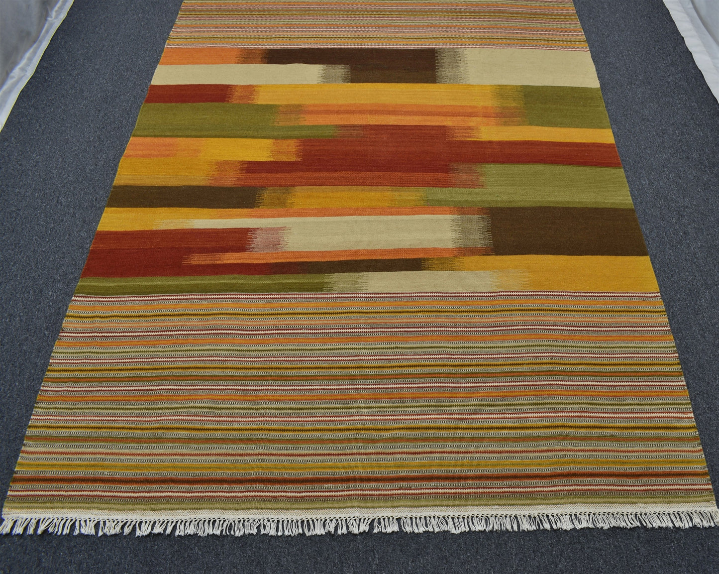 Yeni El Dokuma Seçkin Tasarım Modern Tarz Yün Kilim 5445