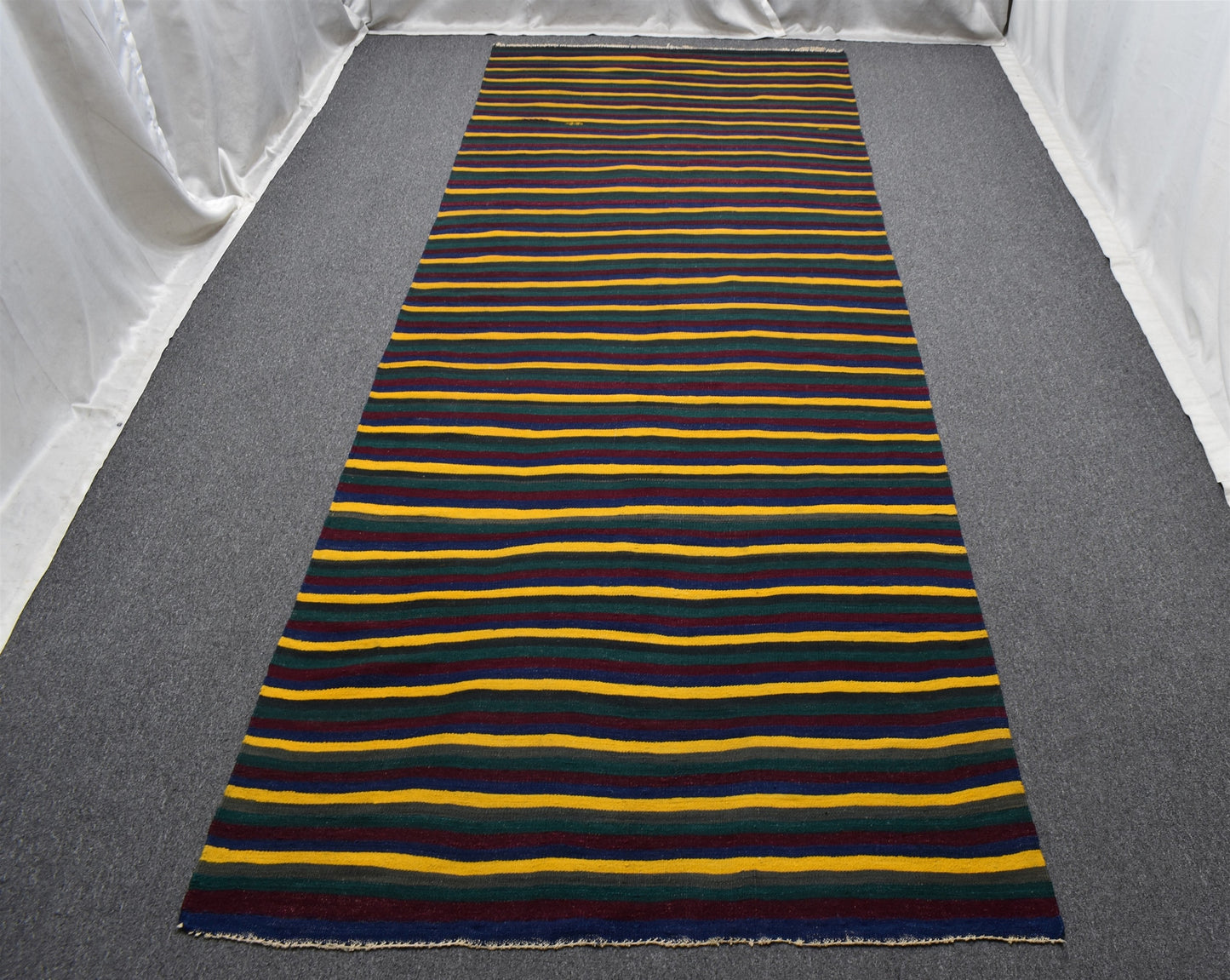 Yeni El Dokuması Yekpare Başyapıt Çubuklu Renkli Sivas Yün Kilim 5631