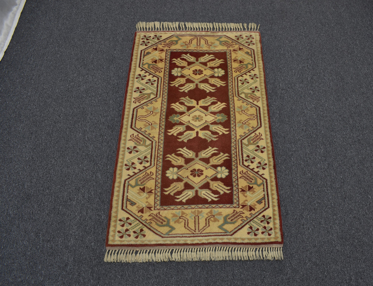 Yeni El Dokuma Modern Çiçekli Bozalan Milas Yün Halı 5891