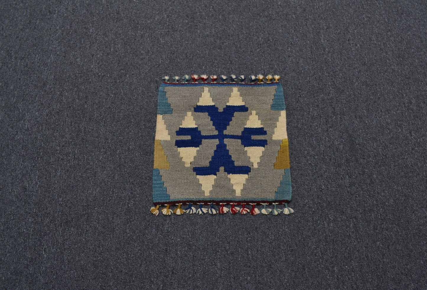 Yeni El Dokuma Kare Koltuk Sandalye Minderi Pınarbaşı Kayseri Yün Kilim 5944