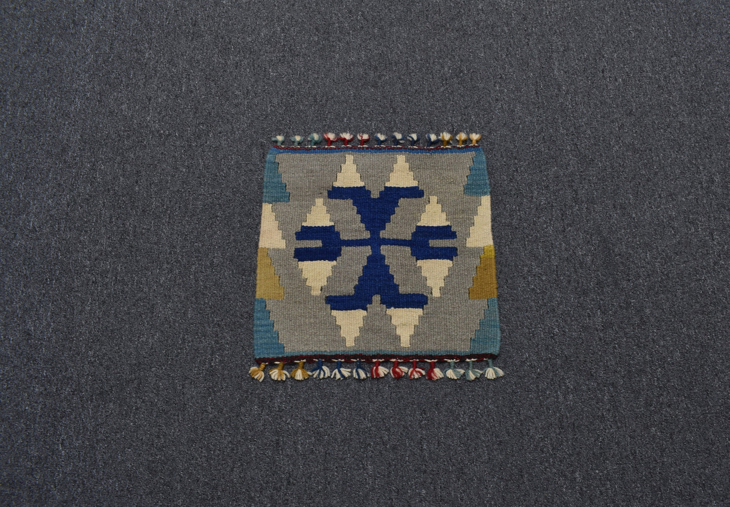 Yeni El Dokuma Kare Koltuk Sandalye Minderi Pınarbaşı Kayseri Yün Kilim 5944