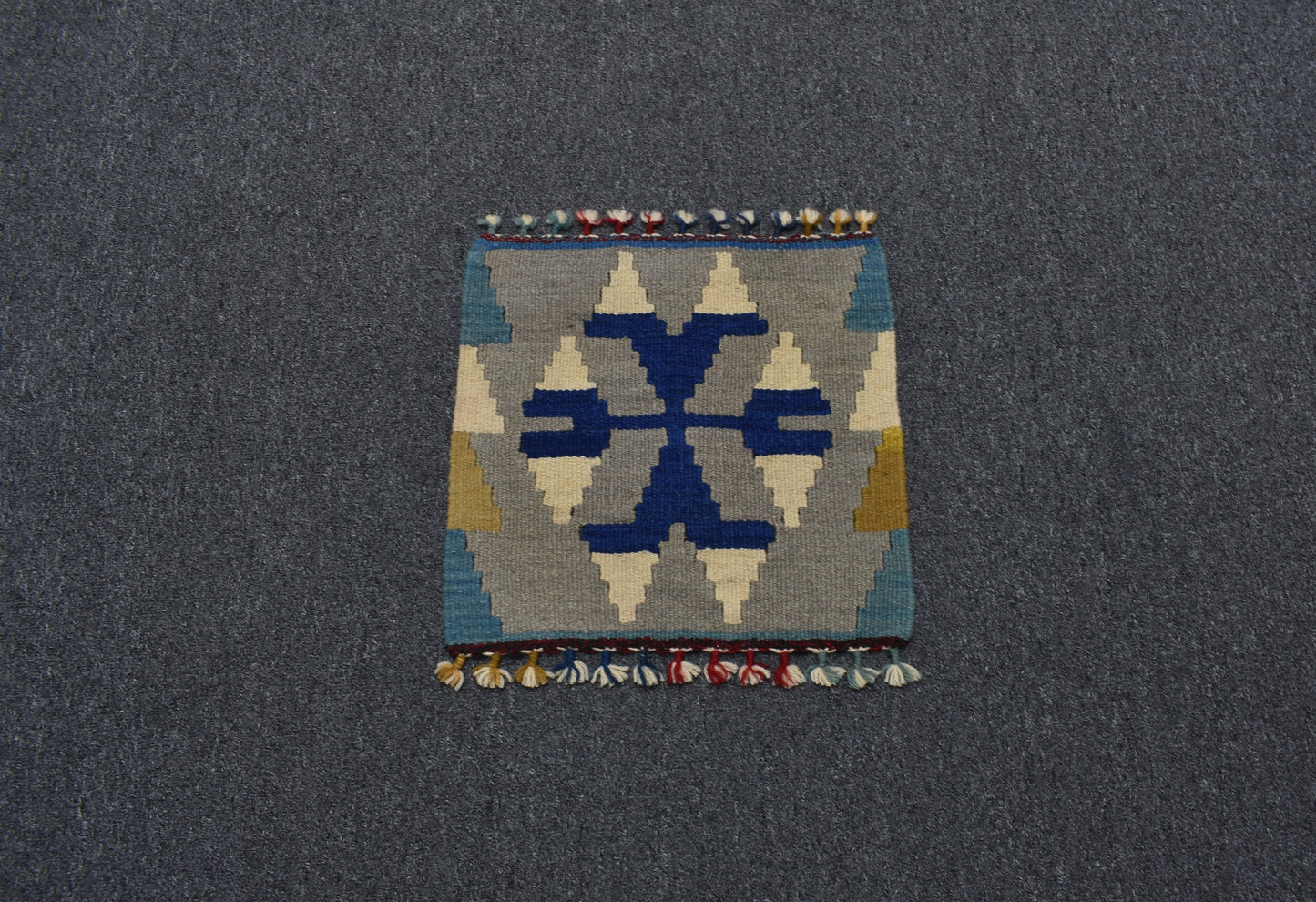 Yeni El Dokuma Kare Koltuk Sandalye Minderi Pınarbaşı Kayseri Yün Kilim 5944