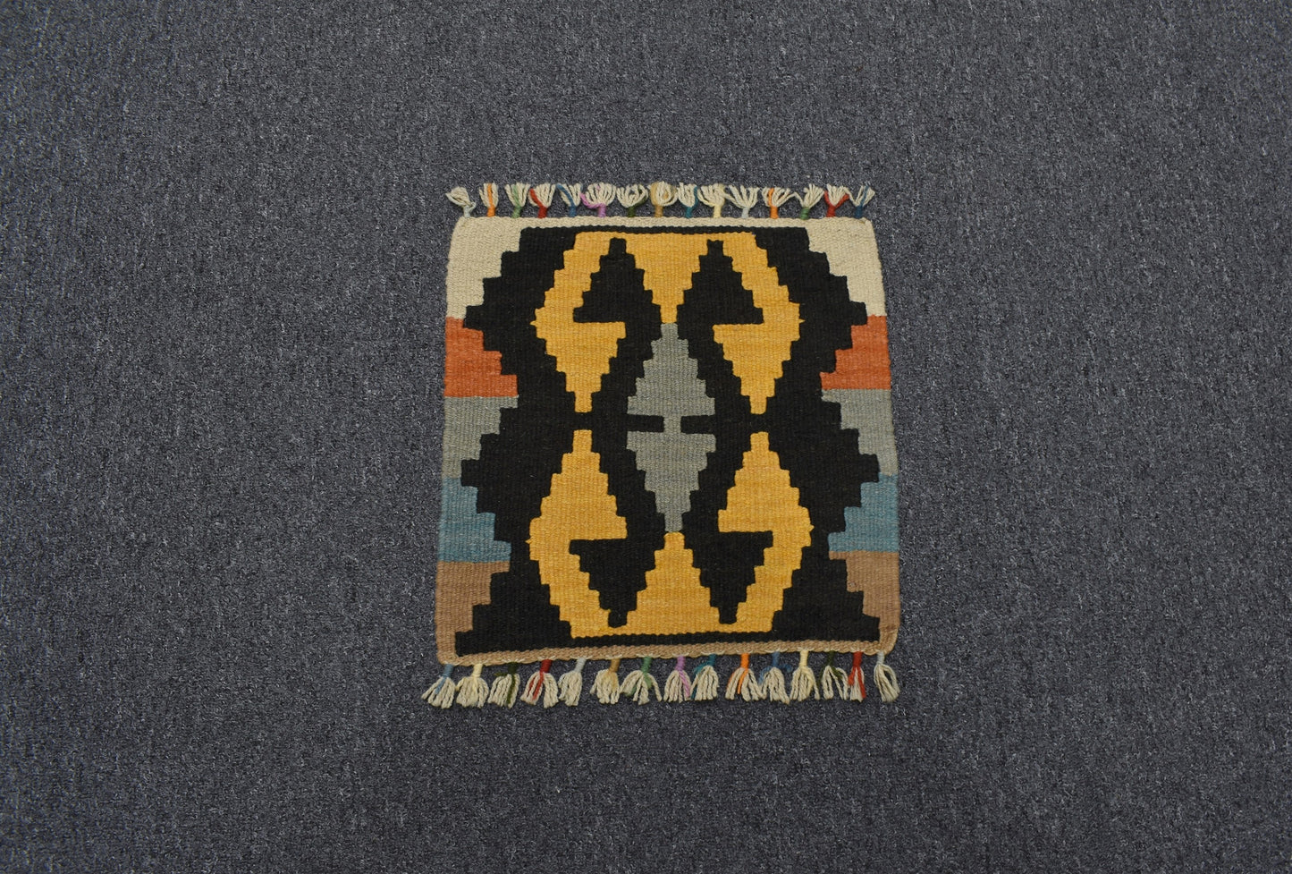 Yeni El Dokuma Kare Köşe Koltuk Sandalye Minderi Pınarbaşı Kayseri Yün Kilim 5986