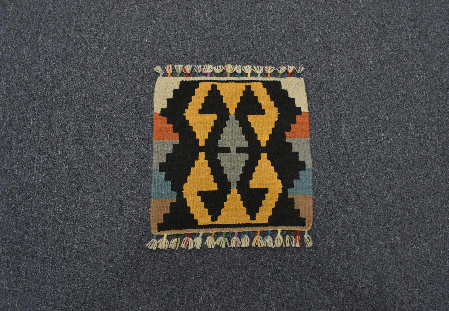 Yeni El Dokuma Kare Köşe Koltuk Sandalye Minderi Pınarbaşı Kayseri Yün Kilim 5986