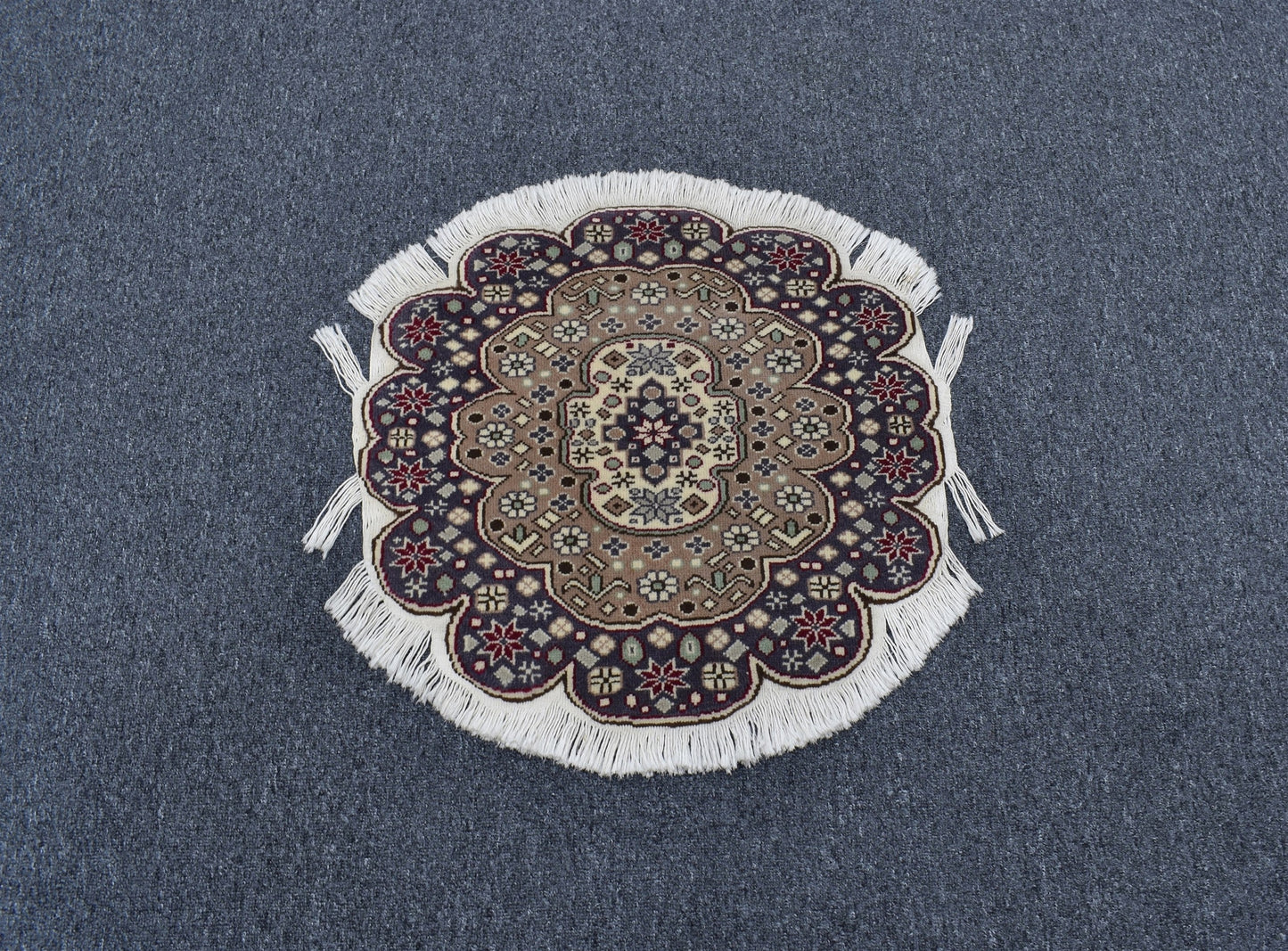 El Dokuma Nadir Oval Yuvarlak Kayseri Bünyan Yün Halı 5988