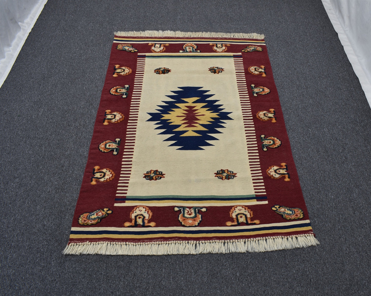Yeni El Dokuma Emsalsiz Lütfi Özden Tasarım Yün Halı Kilim 6369