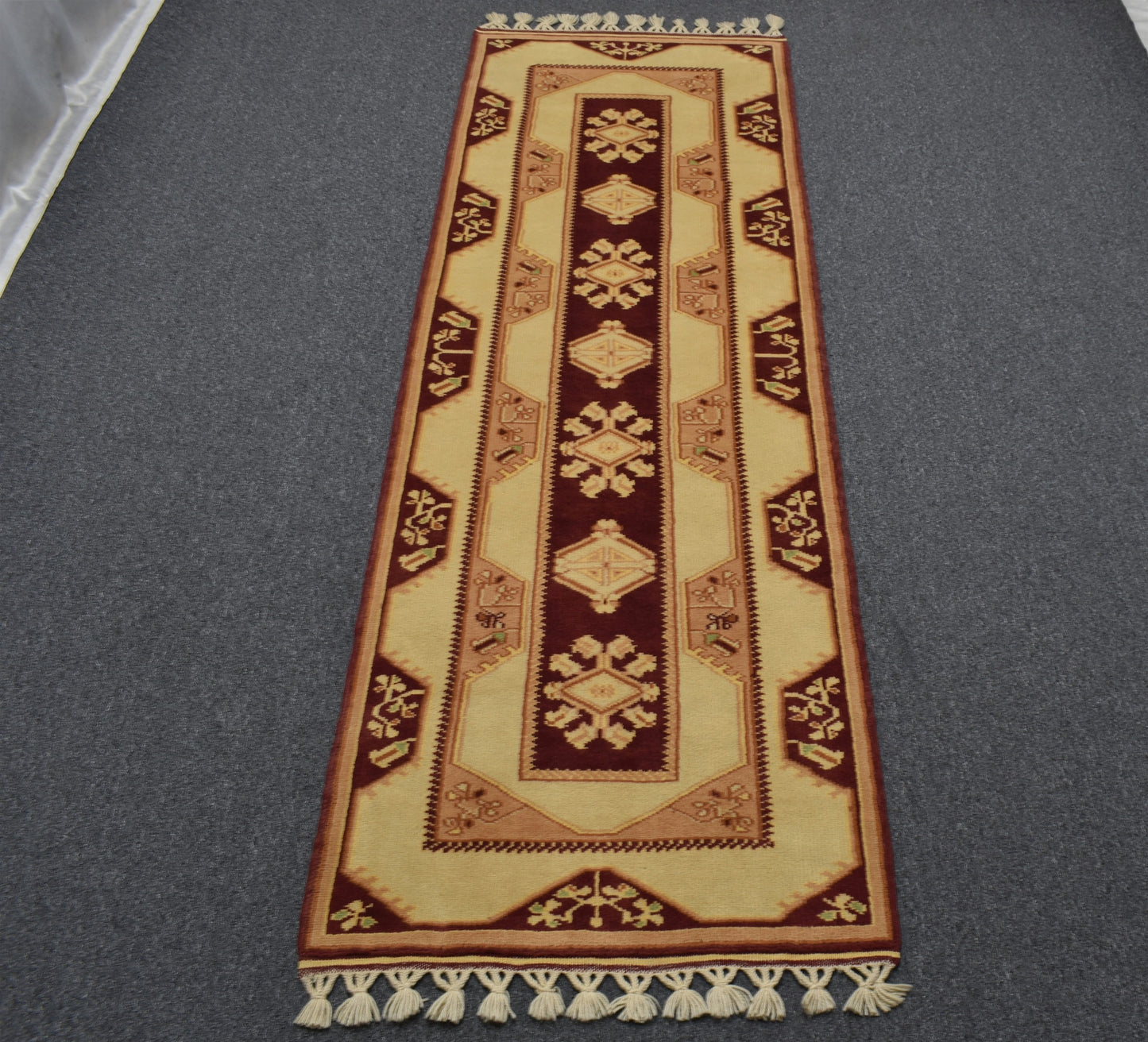 Yeni El Dokuma Çiçekli Zarif Sade Milas Muğla Yolluk Yün Halı 6711