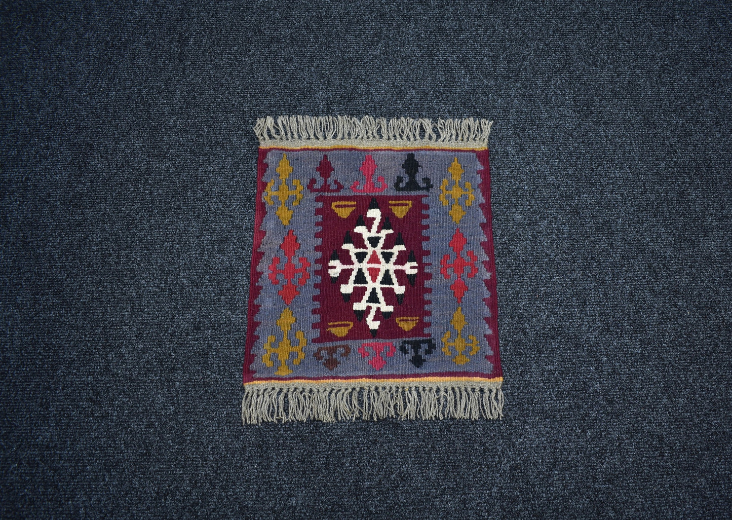 Vintage El Dokuma Kare Köşe Sandalye Minderi Pınarbaşı Kayseri Yün Kilim 6952