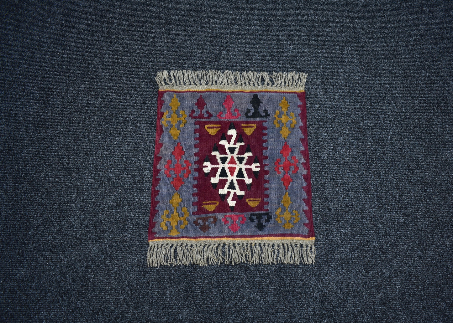Vintage El Dokuma Kare Köşe Sandalye Minderi Pınarbaşı Kayseri Yün Kilim 6952