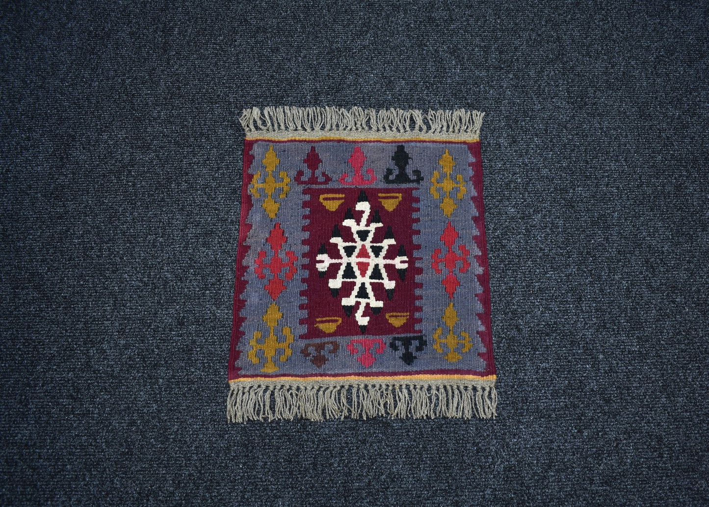 Vintage El Dokuma Kare Köşe Sandalye Minderi Pınarbaşı Kayseri Yün Kilim 6952