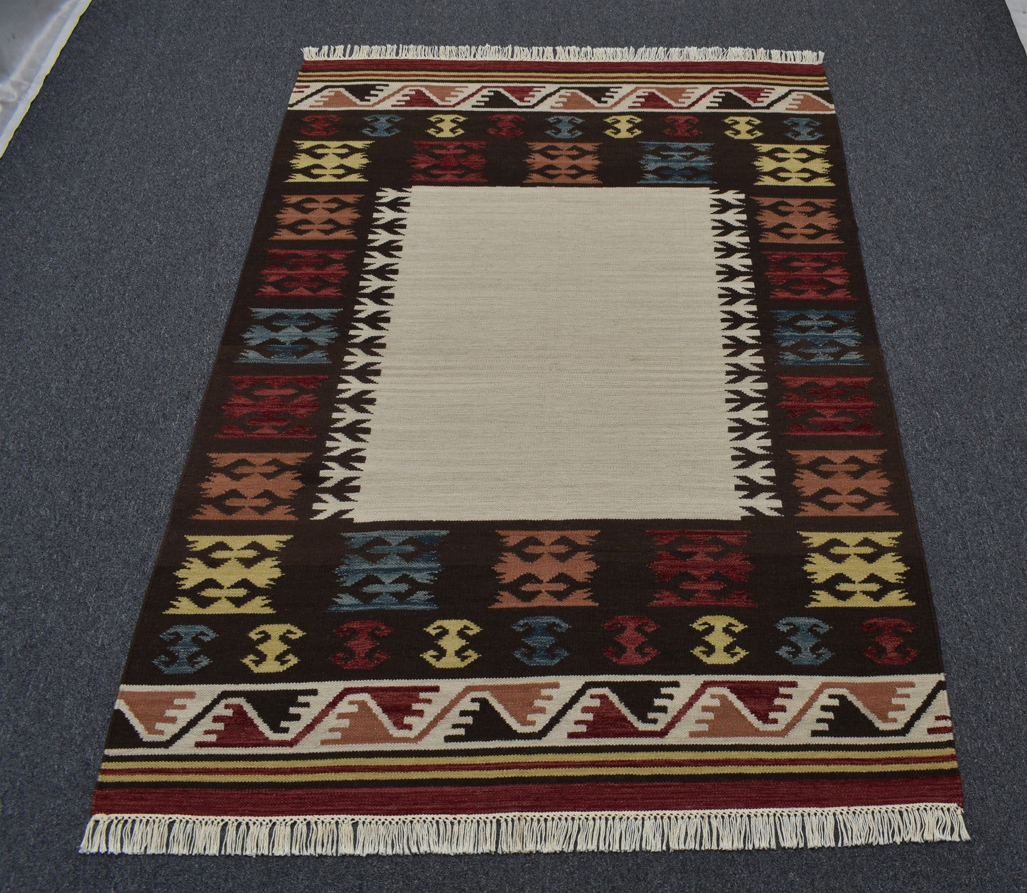 Yeni El Dokuma Tasarım Okyanus Dalgalı Döşemealtı Yün Kilim 7024