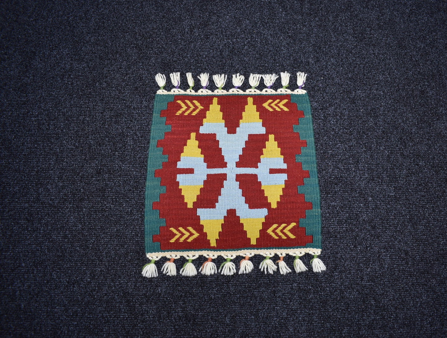 Yeni El Dokuma Kare Köşe Sandalye Minderi Pınarbaşı Kayseri Yün Kilim 7032