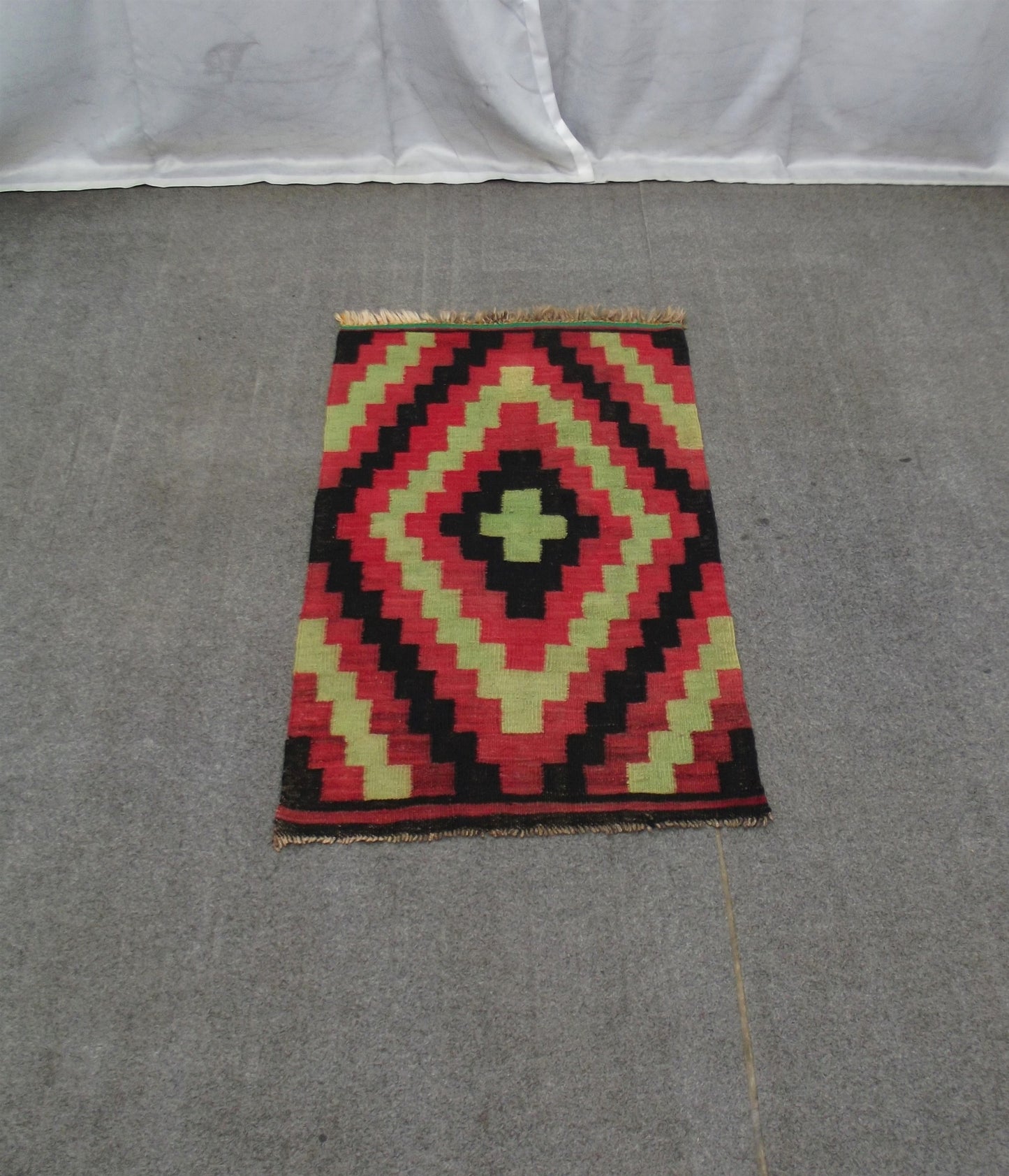 El Dokuma Otantik Benzersiz Persian İran Şiraz Yün Kilim 7033