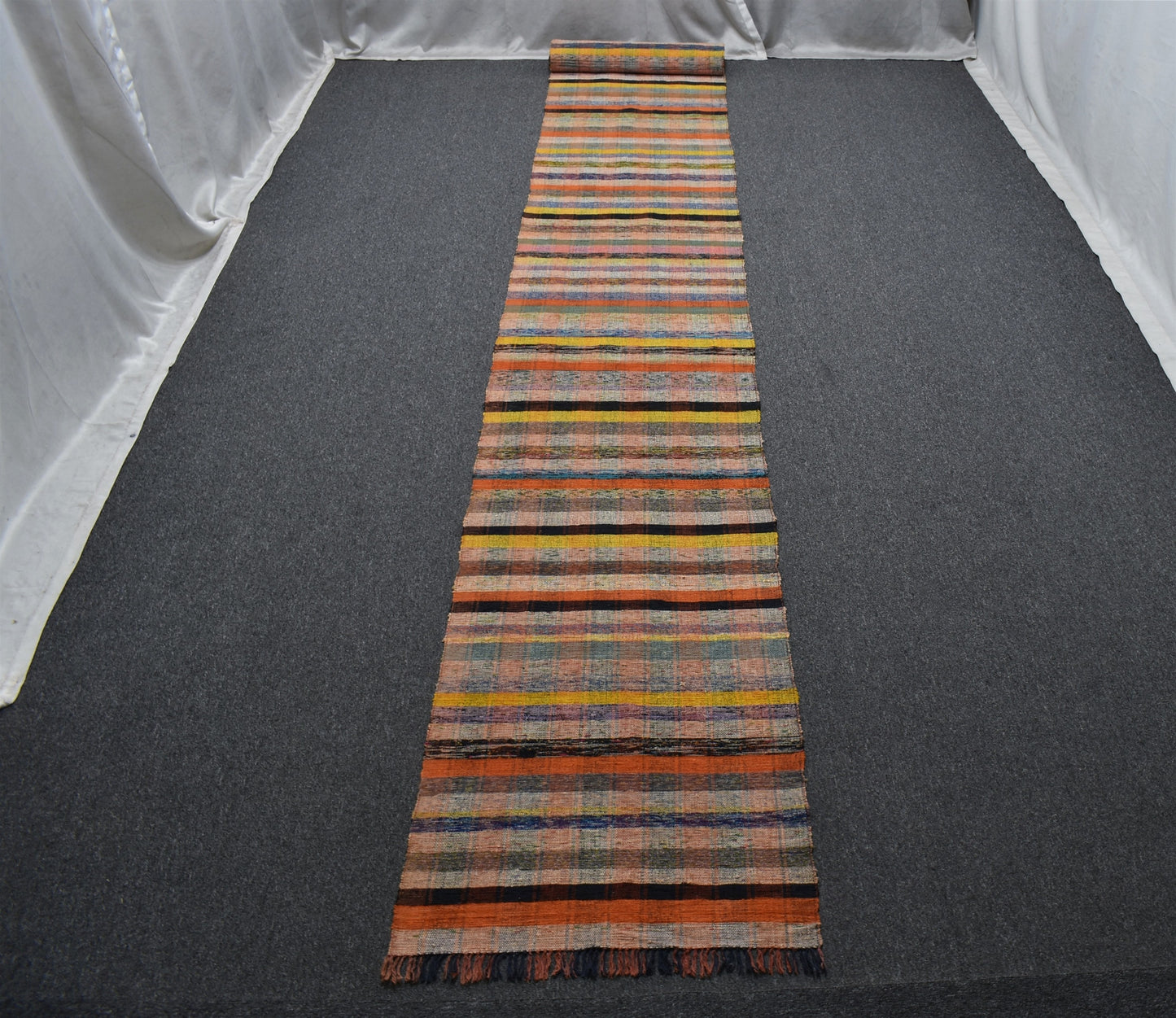 Yeni El Dokuma Başyapıt Ekoseli Bukleli Pamuklu Yolluk Kilim 7053