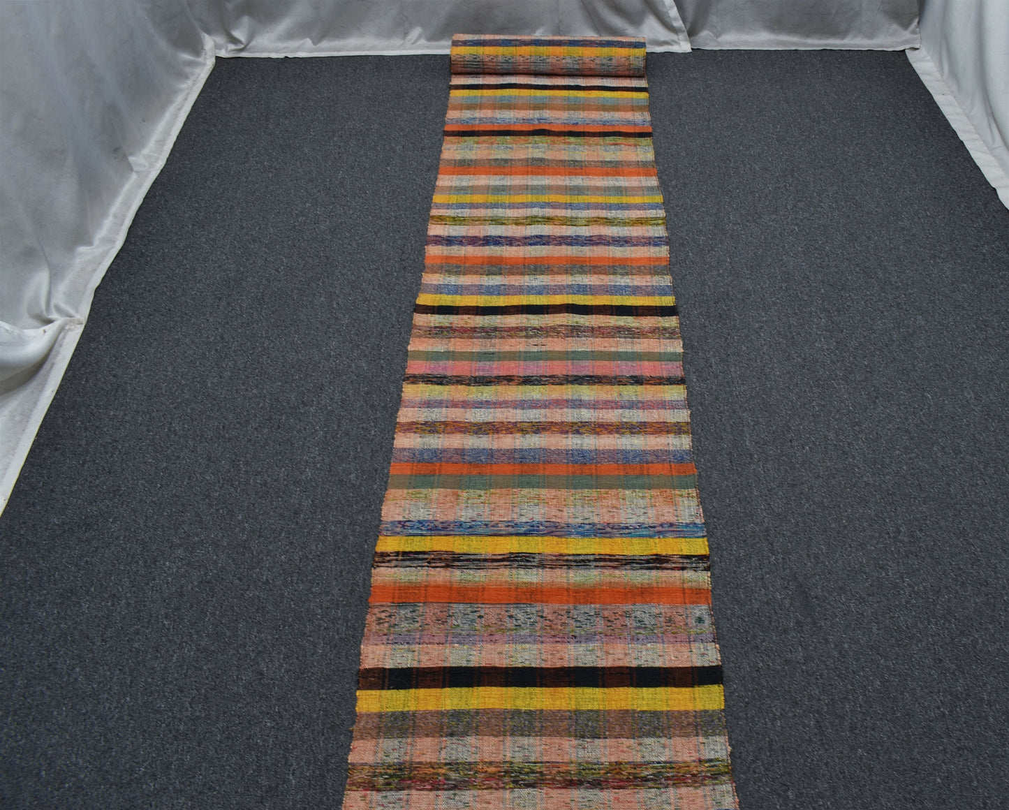 Yeni El Dokuma Başyapıt Ekoseli Bukleli Pamuklu Yolluk Kilim 7053