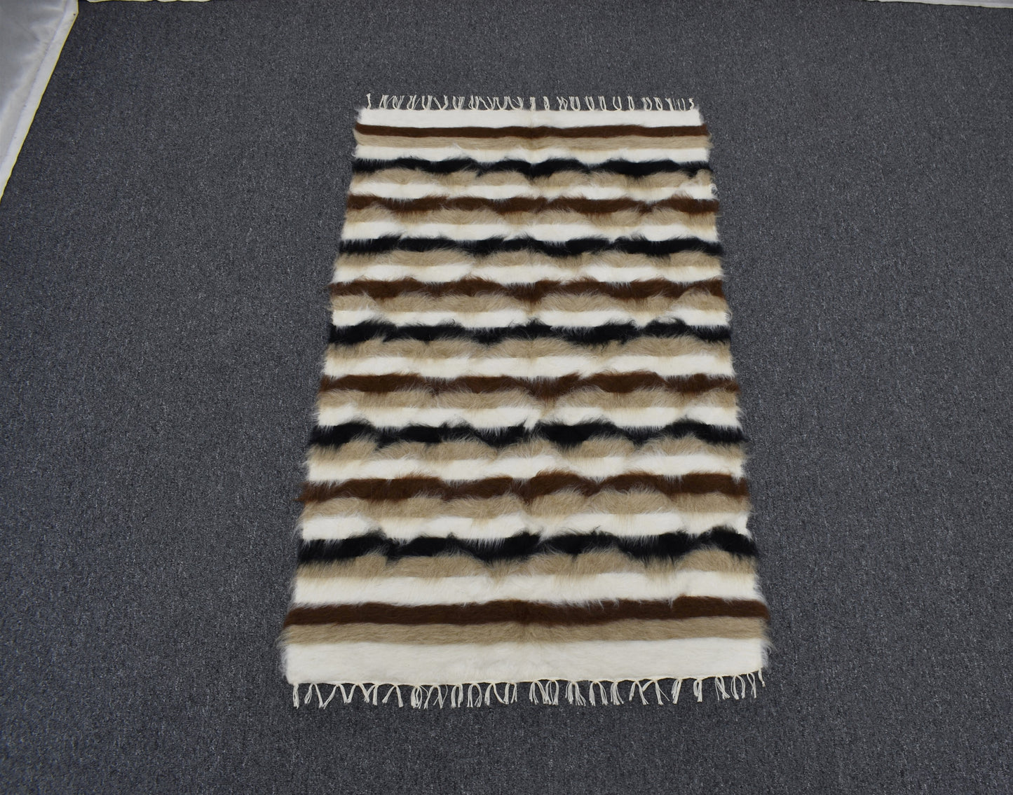 Yeni El Dokuma Naturel Ender Tiftik Yün Siirt Battaniyesi Kilim 7068
