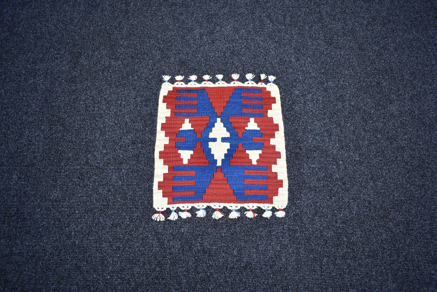 Yeni El Dokuma Kare Köşe Sandalye Minderi Pınarbaşı Kayseri Yün Kilim 7070