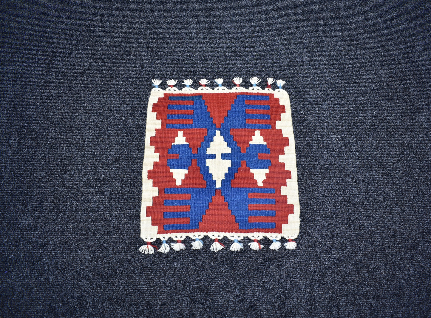 Yeni El Dokuma Kare Köşe Sandalye Minderi Pınarbaşı Kayseri Yün Kilim 7070