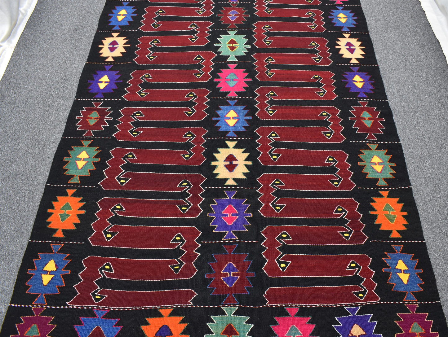 El Dokuma Benzersiz Karakeçili Balıkesir Yörük Yün Kilim 7078