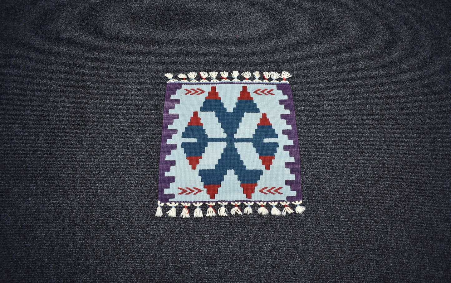 Yeni El Dokuma Kare Köşe Sandalye Minderi Pınarbaşı Kayseri Yün Kilim 7108