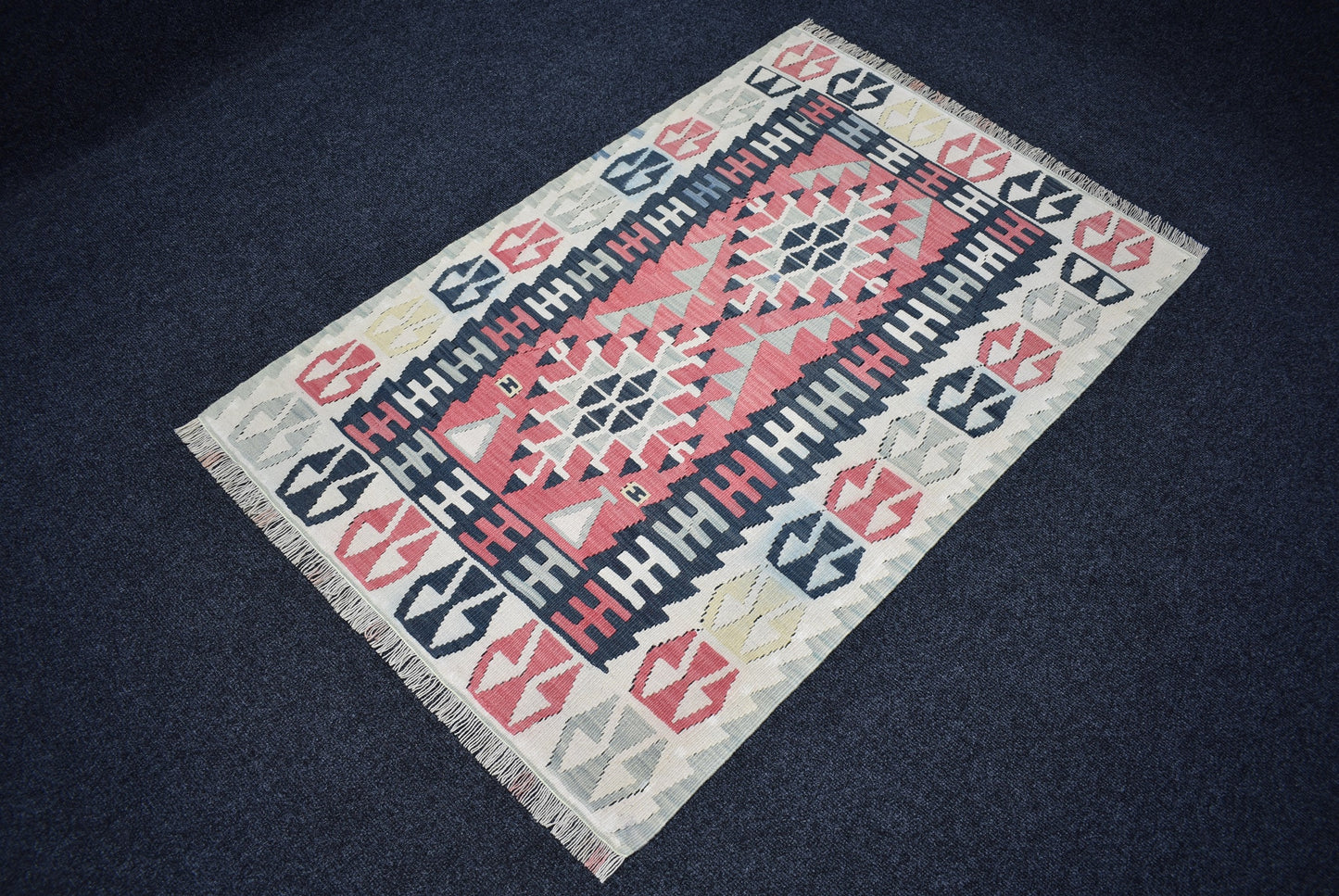 Vintage El Dokuma Pastel Pınarbaşı Kayseri Yün Kilim 7168