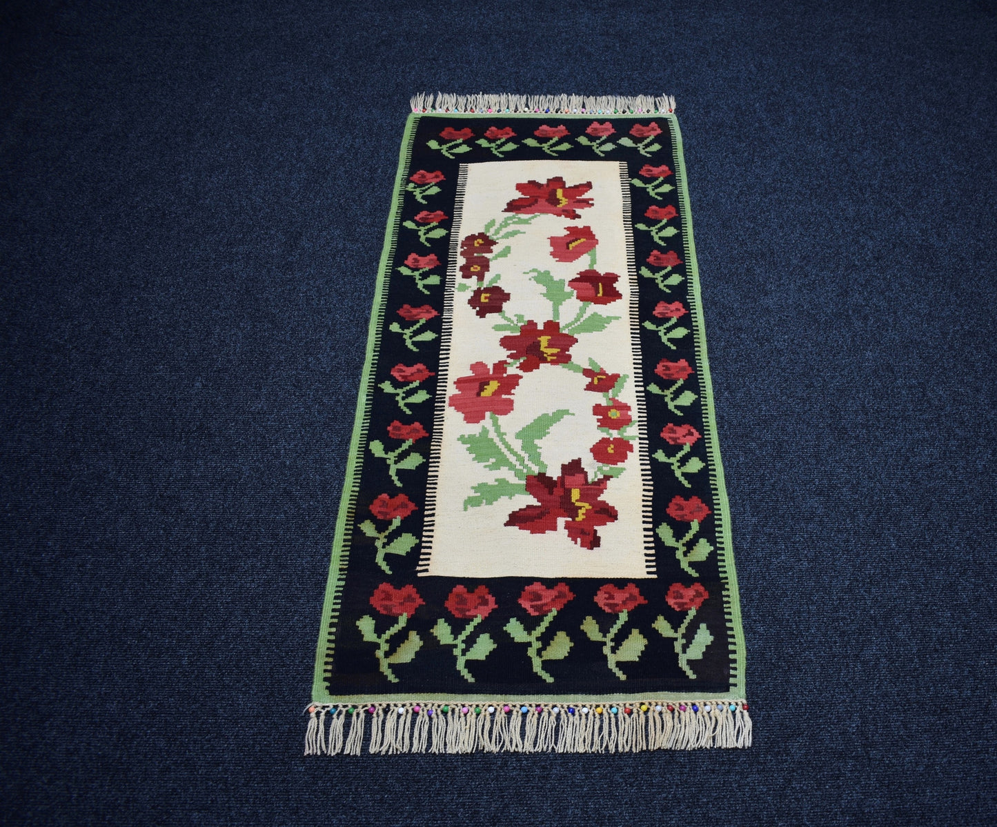 Yeni El Dokuma Otantik Güllü Çiçekli Karabağ Yolluk Yün Kilim 7183