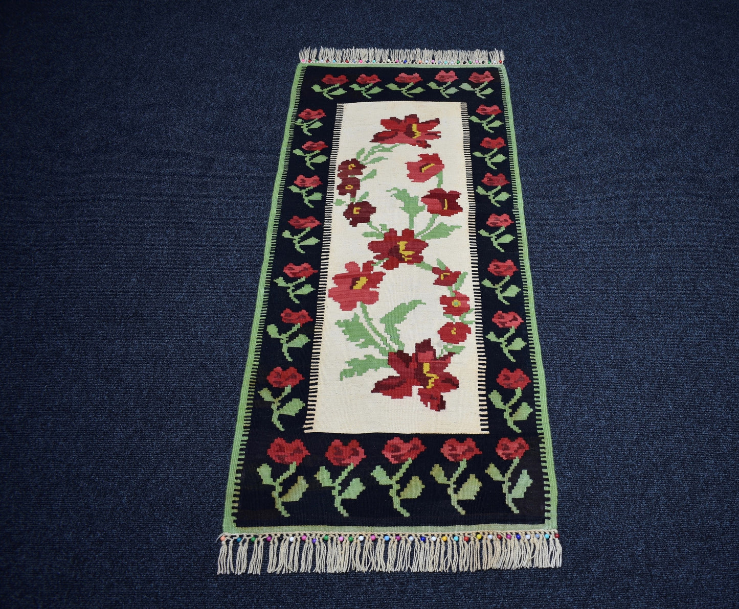 Yeni El Dokuma Otantik Güllü Çiçekli Karabağ Yolluk Yün Kilim 7183