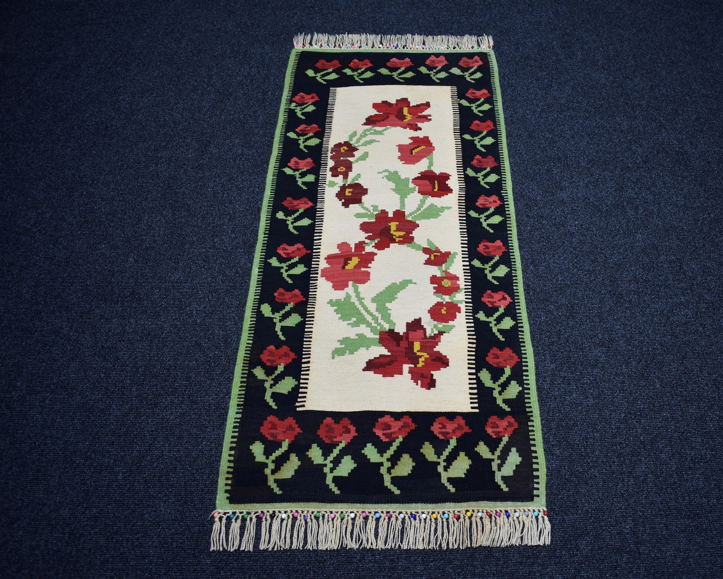 Yeni El Dokuma Otantik Güllü Çiçekli Karabağ Yolluk Yün Kilim 7183