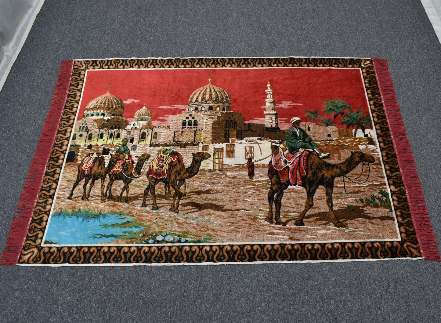 Yeni Emsalsiz Doğa Tasvirli Deve Kervanı Temalı Duvar Halısı 7189