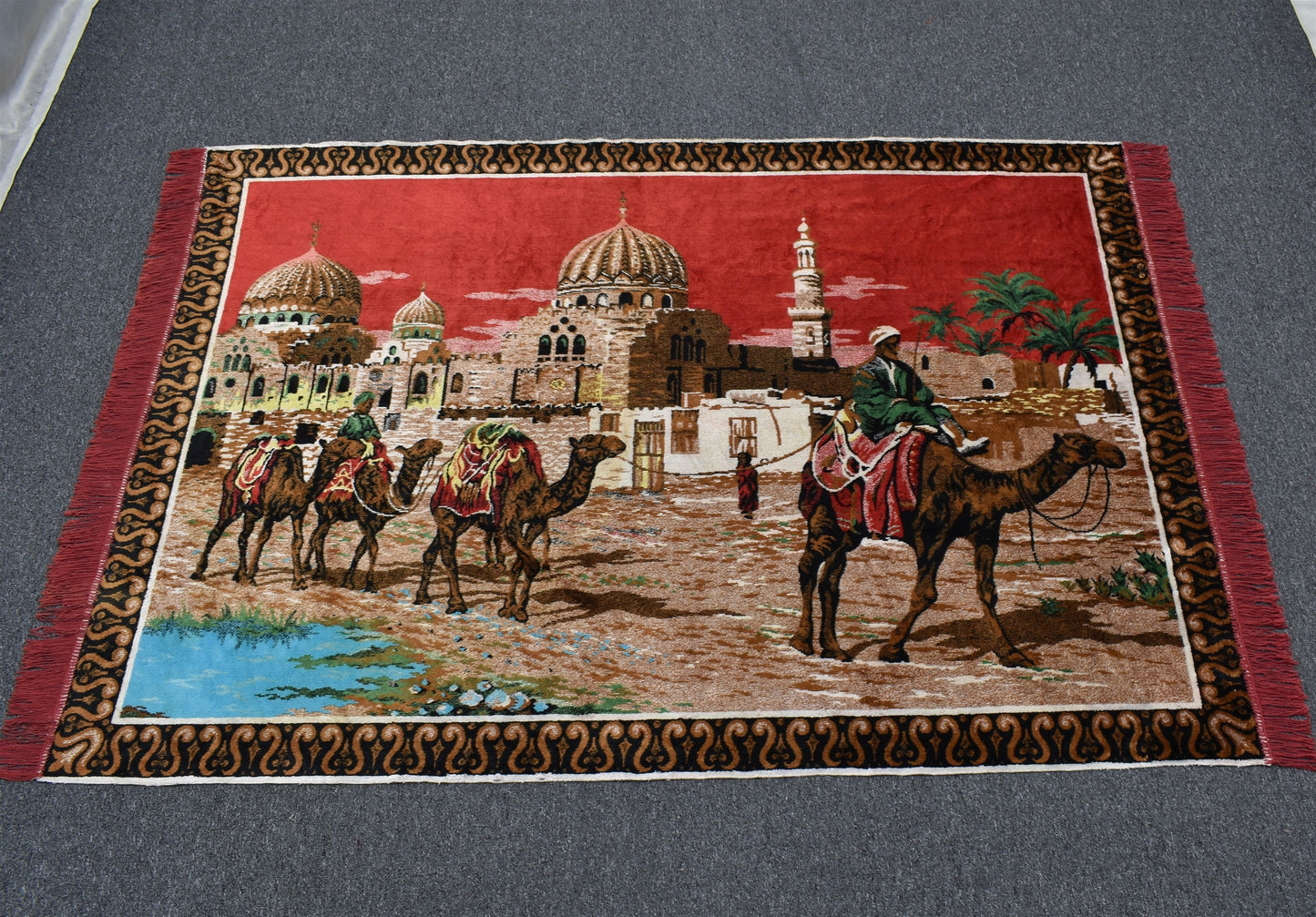 Yeni Emsalsiz Doğa Tasvirli Deve Kervanı Temalı Duvar Halısı 7189
