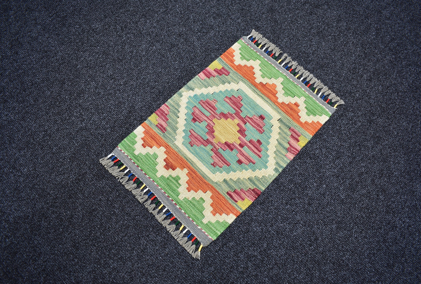 Yeni El Dokuma Nadir Cerit Yörükleri Meşhed İran Yün Kilim 7242