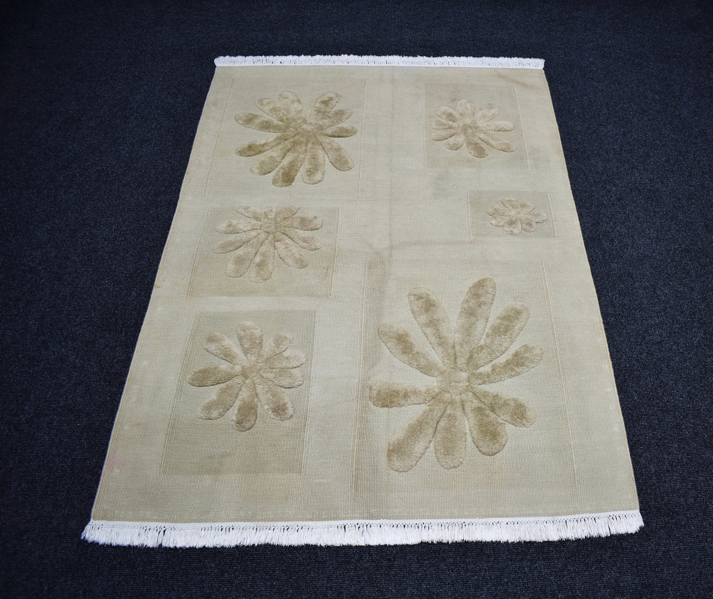 Vintage El Dokuma Modern Benzersiz Pastel Çiçekli Yün Kilim 7262