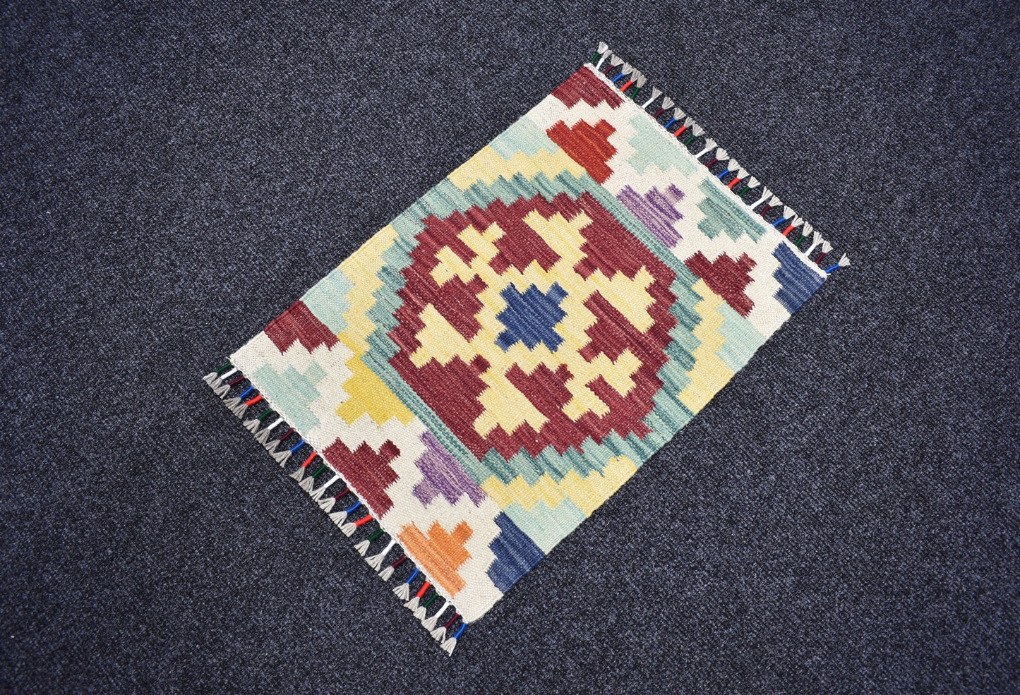 Yeni El Dokuma Tasarım Cerit Yörükleri Meşhed İran Yün Kilim 7277