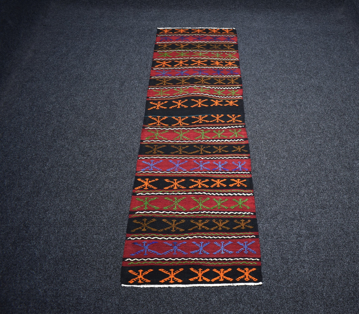 El Dokuması Başyapıt Yekpare Darende Yolluk Yün Kilim 7291
