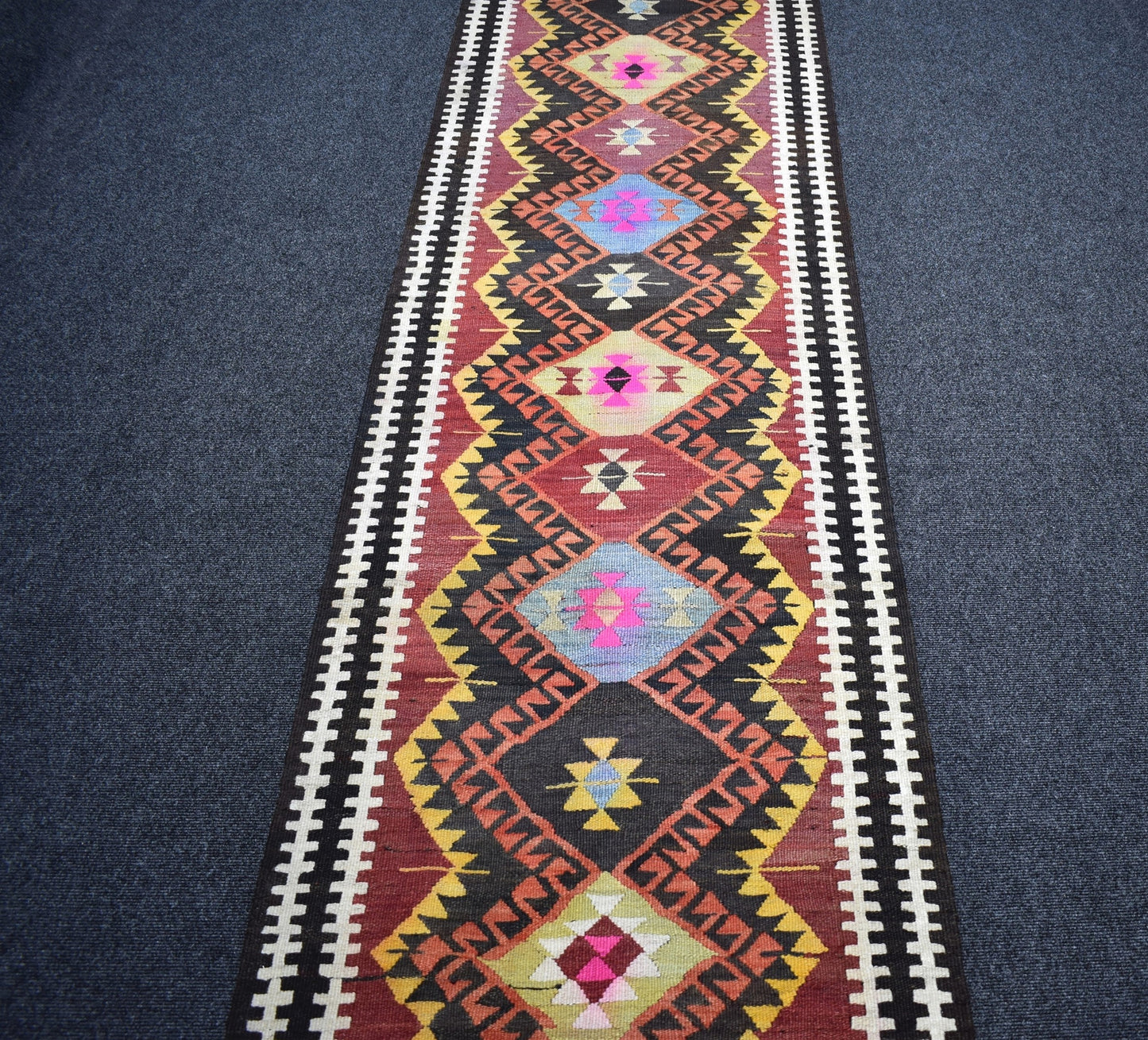 Vintage El Dokuma Devasa 13 Göbekli Kars Kağızman Yolluk Yün Kilim 7312